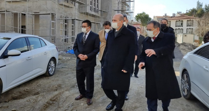 Bakan Soylu, Alaçam Hükümet Konağı inşaatında incelemelerde bulundu