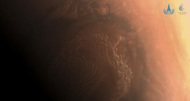 Çin’in uzay aracı Tianwen-1 Mars’ın ilk fotoğraflarını yayınladı