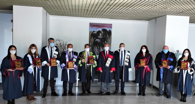 Yakın Doğu Üniversitesi “Bilim Ödülleri” sahiplerini buldu